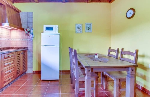 Arafo Villa | Villa Morera with Mountain View, Pool, Fast Wi-Fi, Garden & Terrace; Parking Available