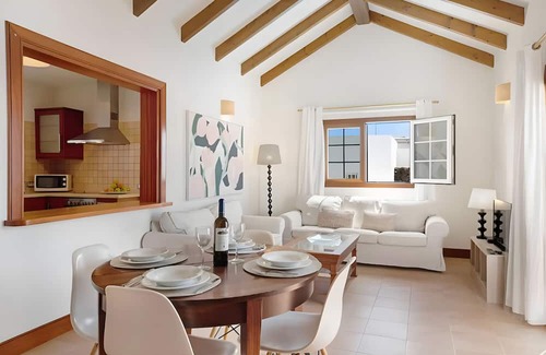 Arrieta Villa | Vacation Villa 'Turqué' with Sea View, Private Pool and Wi-Fi