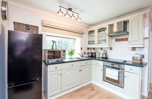 East Lewiston House | Stunning private villa for 6 people with TV, patio and panoramic view