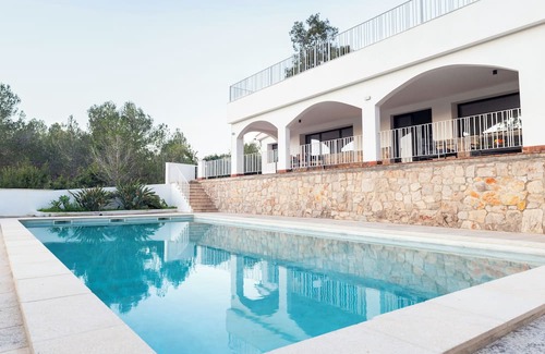 Alzira Villa | Ginkgo House
