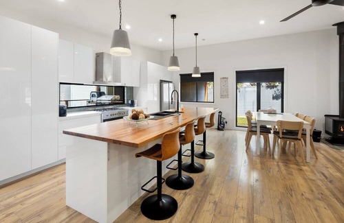 Bonnie Doon House | Hooked on Doon: 3 BR, 1.5 BA House in Bonnie Doon, Sleeps 9