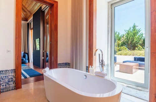 Belem Hotel | Princess Suite | Lisbon Hotel | Near Royal Landmarks