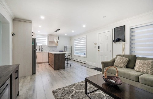 Newton House | Modern suite with luxury finsih