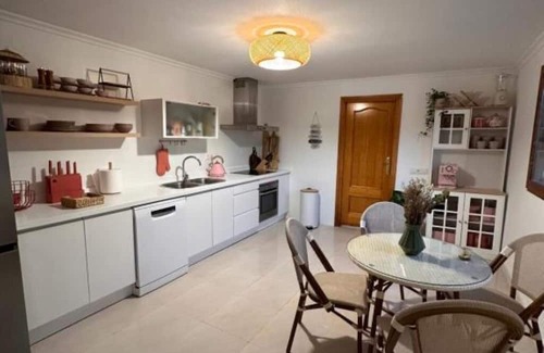 Calderon Cottage | Boutique de Bella - Rustic House with a Wine Cellar