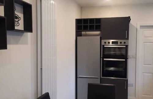 Westport House | Spacious Celebration Stay in Westport Town Centre