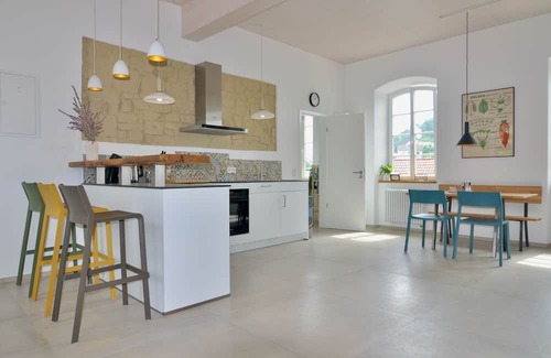 Baustert Apartment | Old school with a modern apartment - The reading room