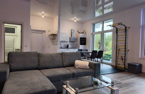 Drolshagen Apartment | Modern studio apartment in a quiet city center location