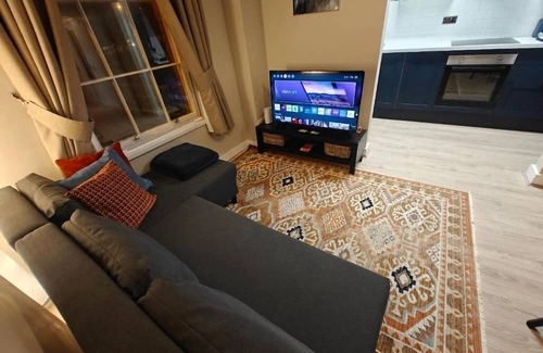 St George's Quarter Apartment | Victoria's Bright Georgian Apartment