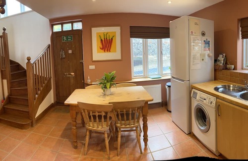 Saffron Walden Cottage | Spacious, comfortable, modern cottage, 5 minutes to Saffron Walden town Centre.