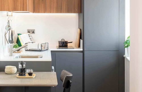 Fairfield Apartment | Studio Apt w/King Bed & Co-Working | StayCozy