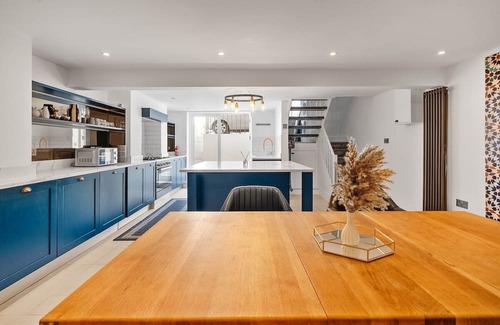 Stepney Green House | Royal Oak House 3BR Near City Centre