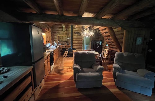 Alma Cabin | Log cabin, log cabin sauna building, wildlife, orchards