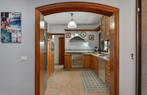 Candelaria House | Holidays 'El Chocito' with Private Pool, Wi-Fi and Air Conditioning