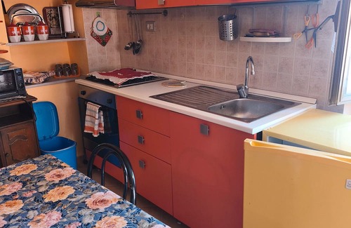 Lacedonia Apartment | Holiday Home 'La Casa Arancione' with Balcony