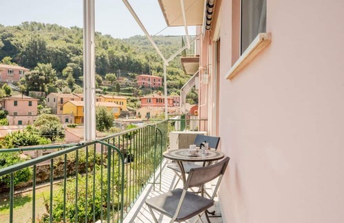 Le Grazie Apartment | GuestHost - A Calanca - Comfy Le Grazie Apartment