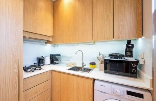 Al Majaz Apartment | Luxury Studio JVC Open View