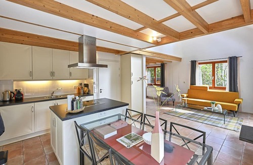 Rekem House | Beautiful house in the woods on park by water
