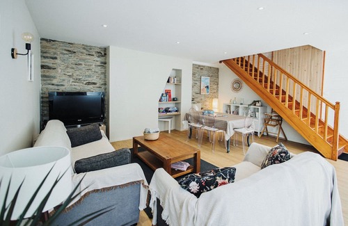 Cherbourg-en-Cotentin House | Maison Loysel comfort & style in the heart of Cherbourg