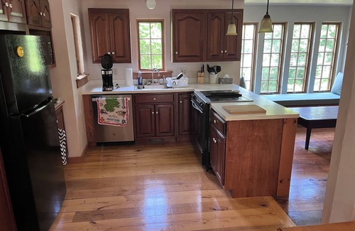 Shushan House | Newly constructed 2 bedroom stone ended Irish cottage in Shushan New York