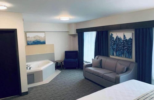 Northeast Mississauga Hotel | 5 mins away from airport