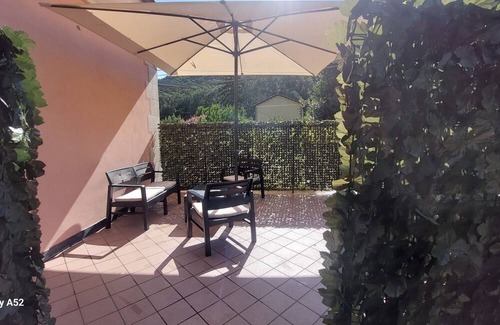 Recco House | GRANDPARENTS' HOUSE, GREEN CORNER 5 MINUTES FROM THE SEA