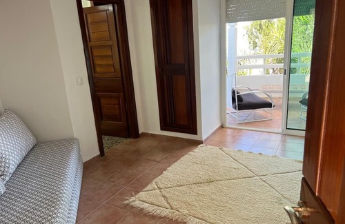 Skhirat Plage Villa | Villa au calme, jardin spacieux et confort moderne