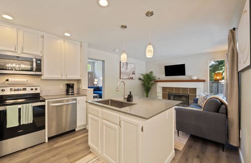 Marysville House | Charming 3-bedroom house in nice Marysville with AC