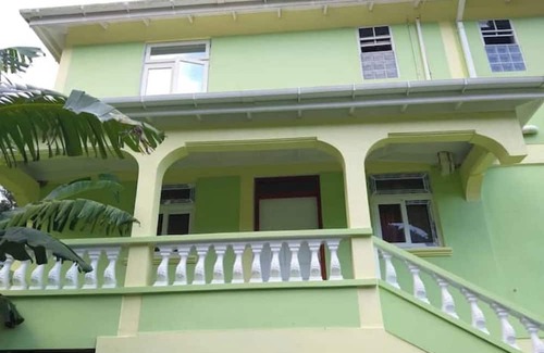 Barroui Apartment | GREEN LANTERN APARTMENTS
