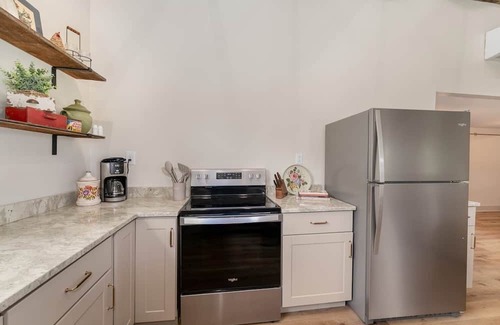 Troy House | Farmhouse style 3 bedroom home minutes from the scenic Uwharrie River!