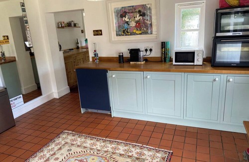 Tilney Fen End House | Spacious 6-Bed Countryside Home Surrounded by Nature