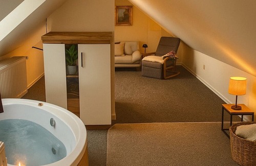 Sud Apartment | Vacation apartment/apartment for 6 guests with 75m² in Mönchengladbach (297005)