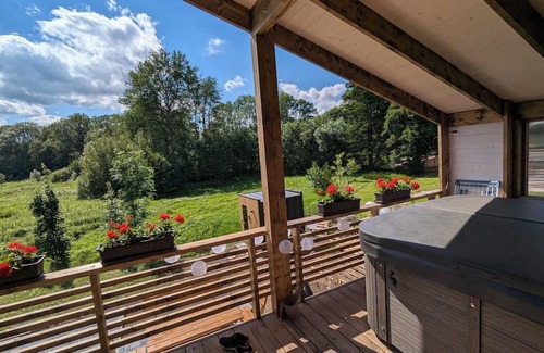 Horni Podluzi House | Dream House with Private Wellness, Czech Countryside, Near Bohemian Switzerland.