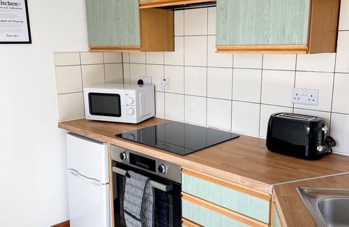 Carlisle Apartment | Borders Retreat, Cosy 1 Bed Flat - near M6 Jct45, A75, Gretna & Carlisle