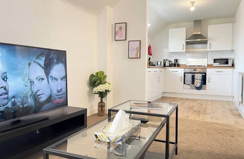 Selly Oak House | Spacious Chic Urban Retreat in Birmingham