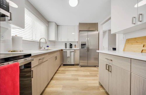 South Redondo Apartment | Oneluxstay 3BR near Redondo Beach