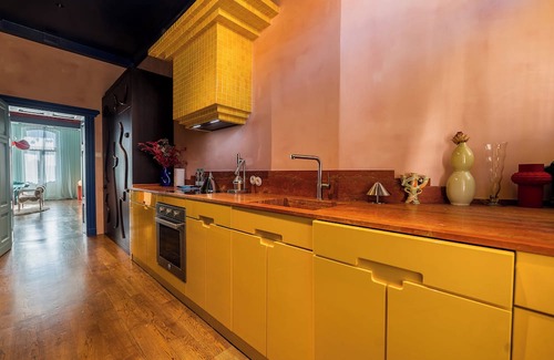 Jezyce Apartment | Most Teatralny Artistic Apartment