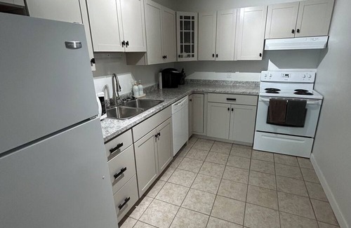 North End Condo | 2 Bedroom - 2 Level Condo