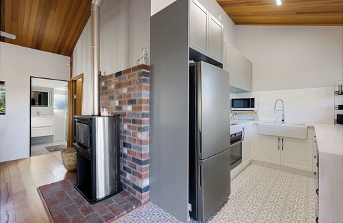 Bullsbrook House | Charming farmhouse stay, perfect for a cozy getaway
