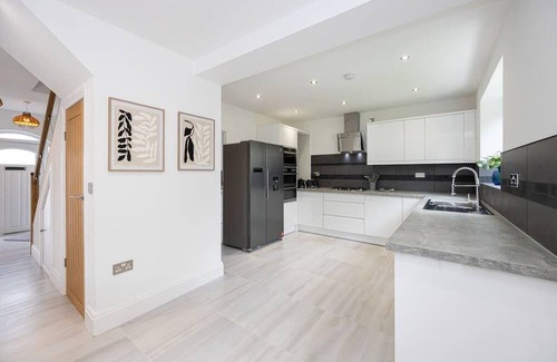 Wilmslow House | The Wilmslow House Su