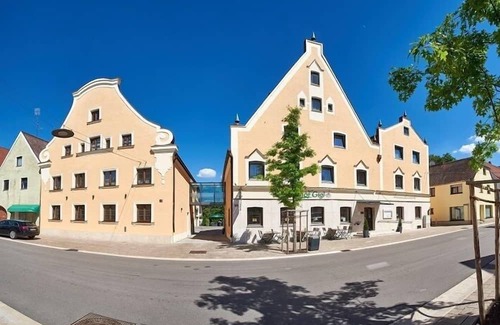 Neustadt an der Donau Apartment | Comfort double room for up to two people