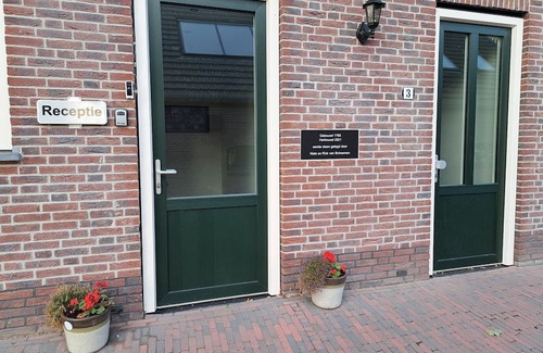 Leidschendam Apartment | Old Dutch stable from about 1890 renovated into apartments