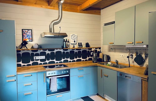 Daaden Cabin | Cozy vacation home right by the forest, perfect for hiking and relaxing