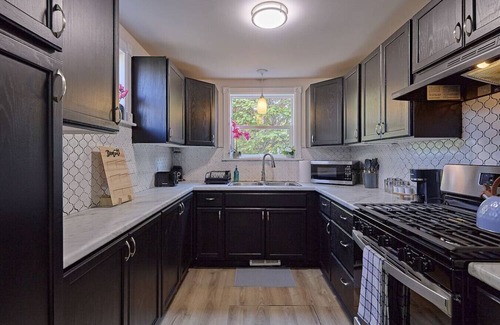 Dunlap Apartment | Serene Stay | 1BR Retreat with King Bed in Dunlap