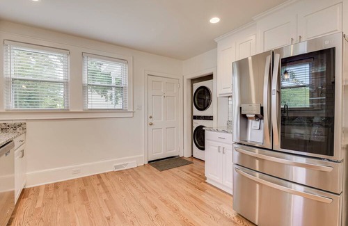 West Columbia House | Charming Vintage Bungalow Near USC & Downtown with Big Fenced In Backyard