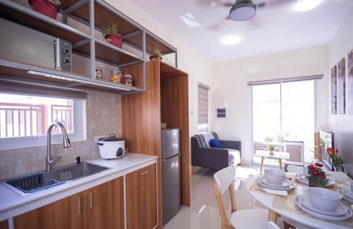 Dauis House | Nice 2-bedroom house with AC and fastest WiFi in charming Dauis