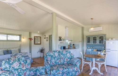 Taradale Cottage | Kangaroo Creek Cottage
