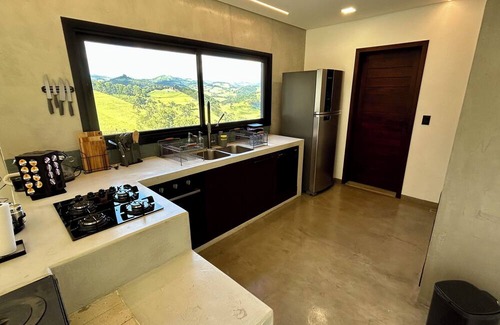Goncalves Cottage | CASA MANTIQUEIRA - Gonçalves - MG - 16 guests - 6 suites - swimming pool - gym