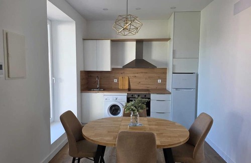 Noia House | Casa Do Obre