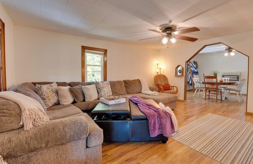 Toledo House | Pets Welcome: Tranquil Retreat w/ Yard in Jewett!