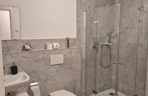 Schlier Apartment | Apartment 'Fewo 2 Heudorfer' with Wi-Fi